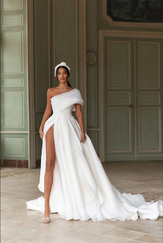 How to tape a large bust for a wedding dress